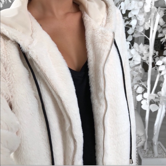 🔒RESERVED 🆕 Snow Bunny Jacket - Picture 3 of 8